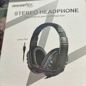 New in box Gamefitz Stereo Headphone for P4/XB1/N-Switch/P5/Next-Gen 3.5mm Port